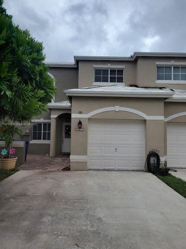 12911 49th Ct, Hollywood, FL 33027-5547