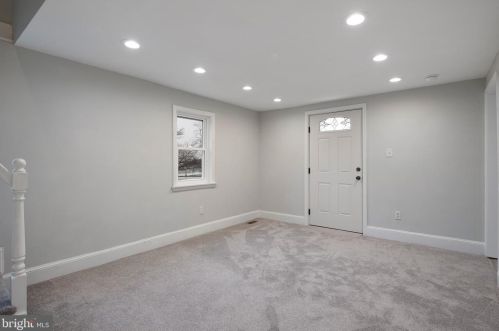 116 Cherry Ln, New Castle, DE 19720-2761