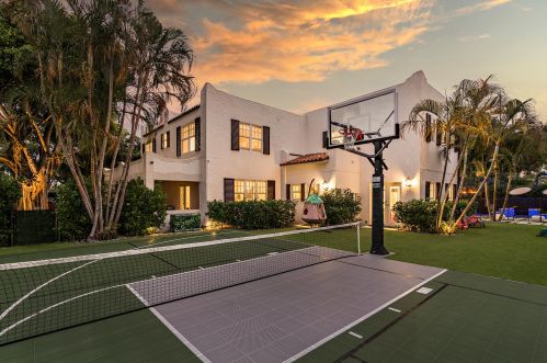 130 Greenwood Dr, West Palm Beach, FL 33405-1973