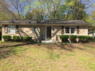 1219 White Station Rd, Memphis, TN 38117-6327