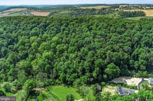 786 Arbor Dr, Red Lion PA  17356-8611 exterior