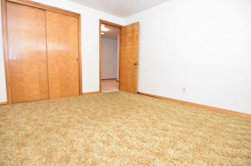 217 Larkspur St, Whitaker PA  15120-2207 exterior