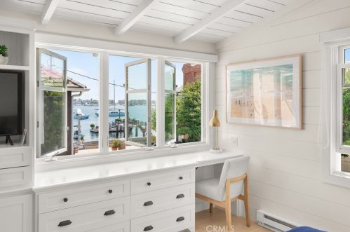 104 Onyx Ave, Newport Beach CA  92662-1208 exterior