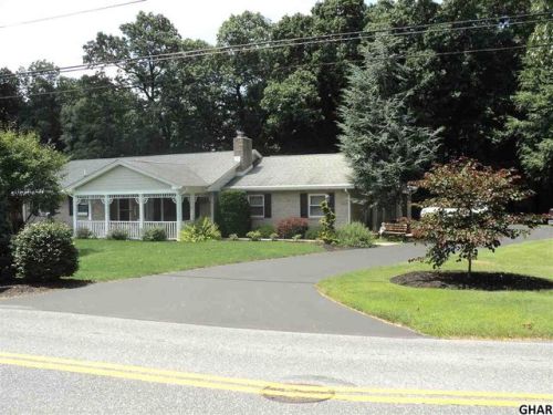 911 Hill Church Rd, Hummelstown, PA 17036-8517