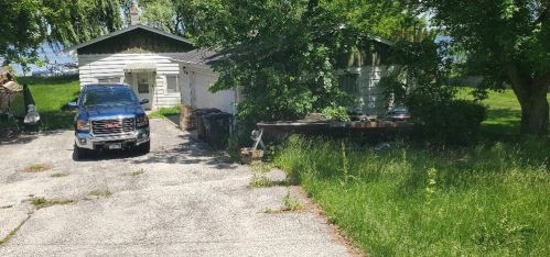 26140 Wind Lake Rd, Waterford, WI 53185-2248