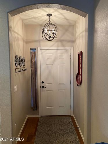 3711 Sandy Way, Gilbert, AZ 85297-7865