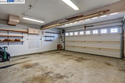 32824 Oakdale Ct, Union City CA  94587-5426 exterior