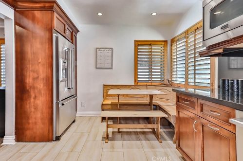 26316 Plata Ln, Calabasas CA  91302-2611 exterior