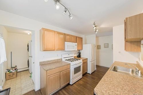 131 Watkins Ave, Middletown NY  10940-4530 exterior