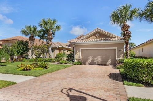 11921 Heather Woods Ct, Naples, FL 34120-4398