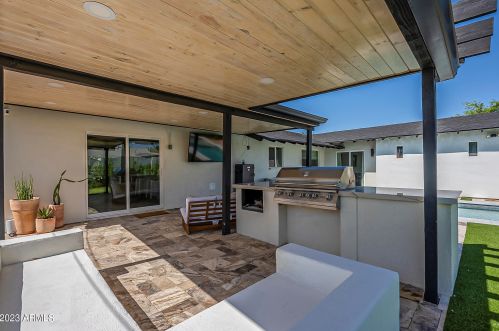 8236 Weldon Ave, Scottsdale AZ  85251-5820 exterior