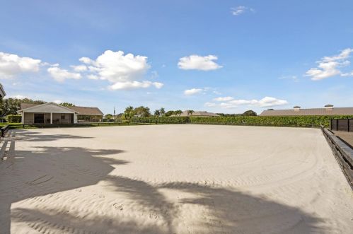 2904 Appaloosa Trl, West Palm Beach FL  33414-7639 exterior