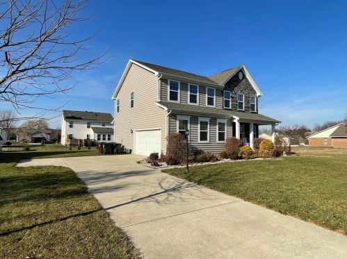 123 Irongate Dr, Englewood, OH 45322-9782