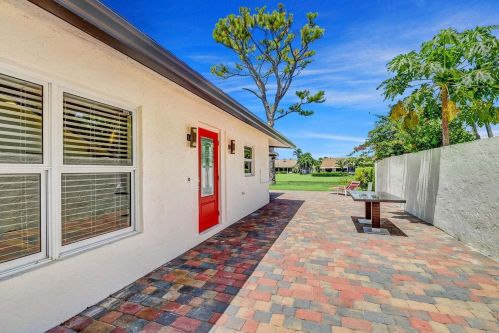 446 27th Ave, Delray Beach, FL 33445-4404