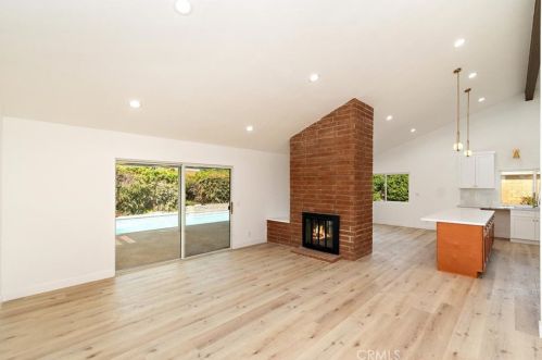 3408 Loma Vista Cir, Palm Springs CA  92264-3528 exterior