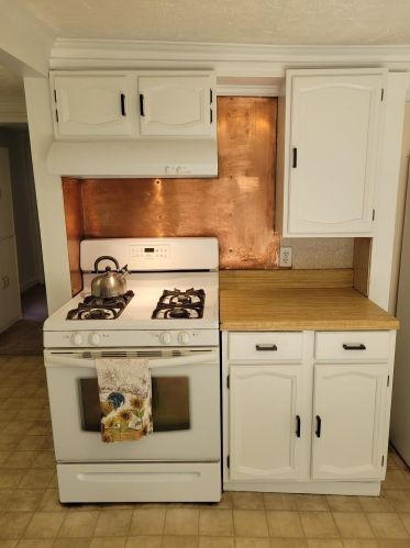 15 Great Pond Rd, Kingston NH  03848-3757 exterior