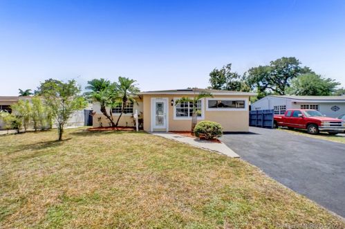 6840 10th Ct, Hollywood, FL 33023-1614