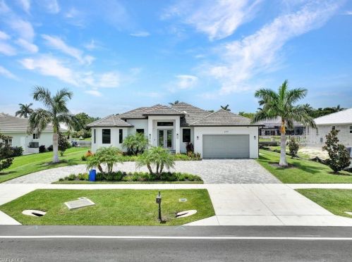 498 Barfield Dr, Marco Island, FL 34145-4038