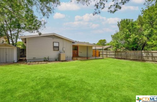 712 Avenue, Copperas Cove TX  76522-2049 exterior