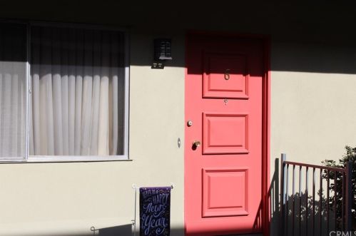 1317 Brand Blvd, Glendale, CA 91202-1937