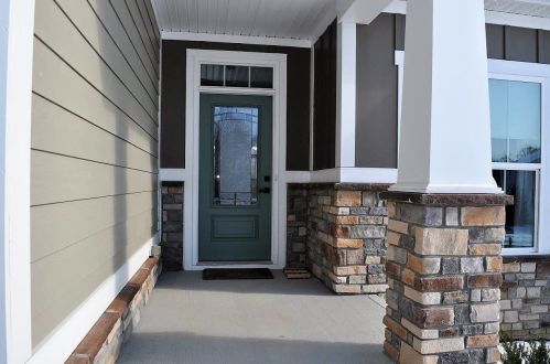 1702 Keela Dr, Pataskala OH  43062-7121 exterior