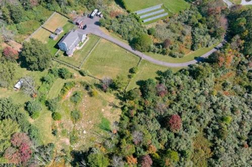 54 Morris Ave, Fredon NJ  07860-4900 exterior