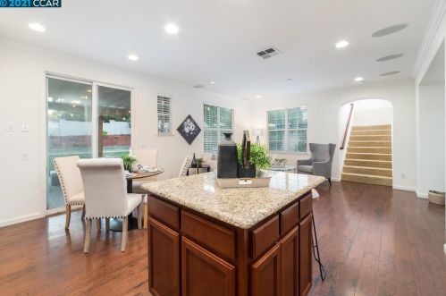 1040 Zebrina Way, San Ramon CA  94582-5209 exterior