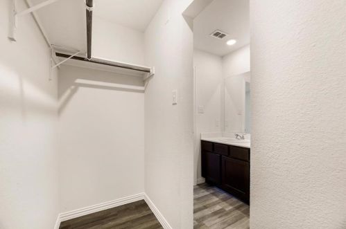 2208 Sayle St, Greenville TX  75401-3138 exterior