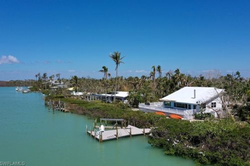 2629 Coconut Dr, Sanibel FL  33957-2005 exterior