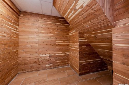 263 Lower Rocky Point Rd, Miller Place NY  11764-1650 exterior