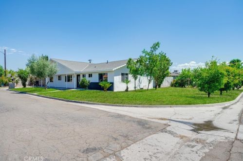 2400 Hubert St, Bakersfield, CA 93312-2124
