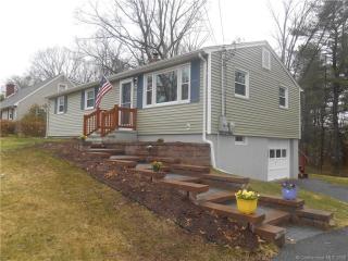79 Ferraro Dr, Bristol, CT 06010-9020