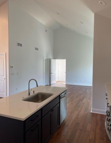 403 Walworth St, Lake Geneva, WI 53147-1515