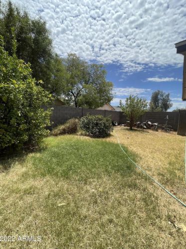7347 69th Dr, Glendale, AZ 85303-2105