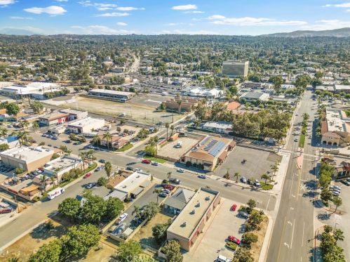 217 Stuart Ave, Redlands CA  92374-3367 exterior