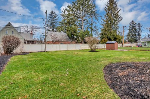 561 Vernon Heights Blvd, Marion OH  43302-5343 exterior