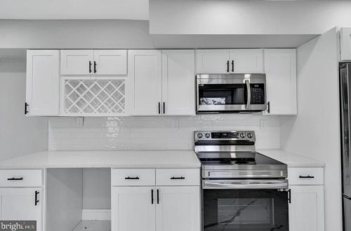 188 Tiffany Ln, Willingboro NJ  08046-3855 exterior