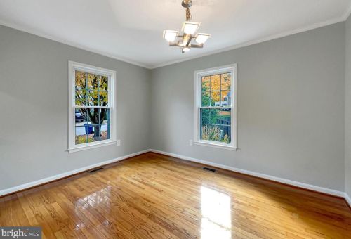 7294 Olde Lantern Way, Springfield VA  22152-3569 exterior