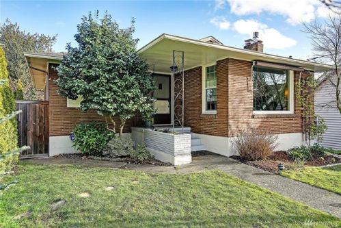 8012 Corliss Ave, Seattle, WA 98103-4523
