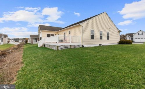 37903 Bayview Cir, Selbyville DE  19975-2872 exterior