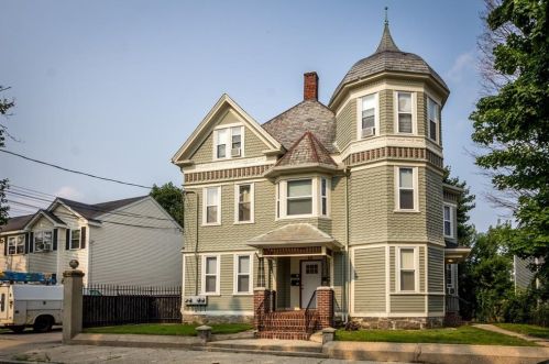 65 Morton Ave, Woonsocket RI  02895-4417 exterior