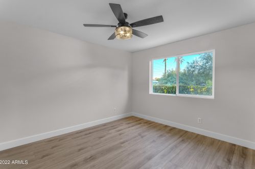 7142 12 St, Phoenix AZ 85022-3801 exterior