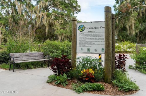 1305 Broad St, Beaufort SC  29902-6373 exterior