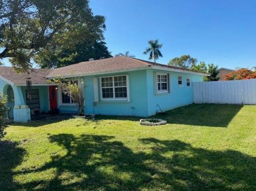 845 Camellia Dr, West Palm Beach, FL 33411-3408