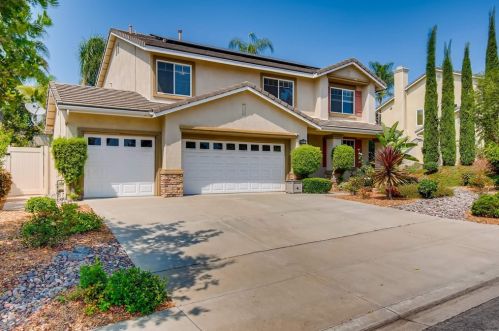 1310 Taylor St, Vista, CA 92084-3306