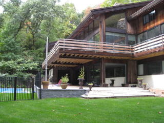 21 Vista Way, Springfield NJ  07081-3748 exterior