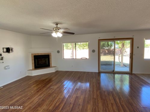 7939 Capella Ct, Tucson, AZ 85741-1480
