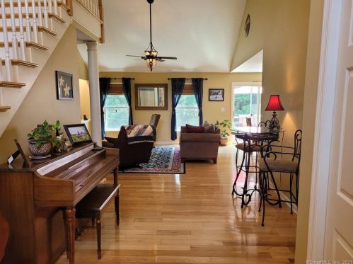 563 Cedar Mountain Rd, Litchfield CT  06787-2060 exterior