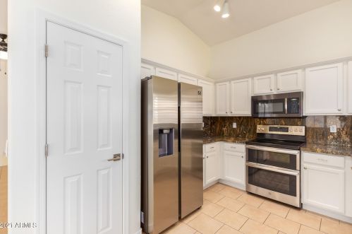 3096 Palm Beach Dr, Chandler AZ  85249-9053 exterior