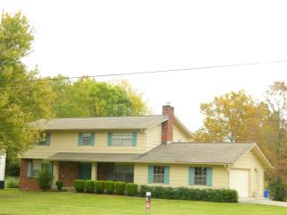 8728 Fox Lonas Rd, Knoxville, TN 37923-1663